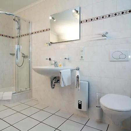 Zewener Hof - Garni 2*