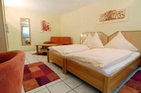 Zewener Hof - Garni Hotel