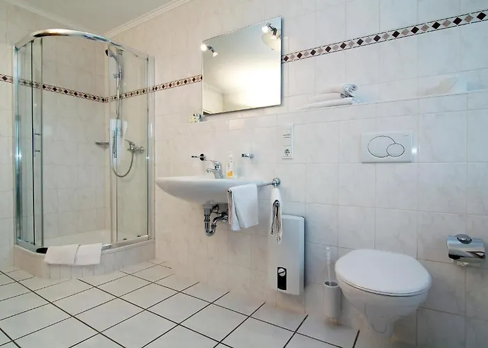 Zewener Hof - Garni 2*